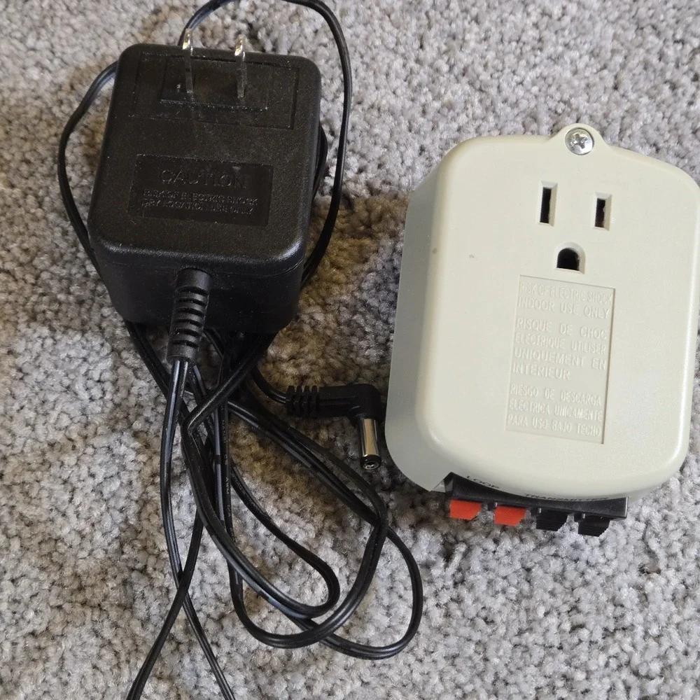 PetSafe In-Ground Stubborn Dog Fence Transmitter With Power Supply & Collar